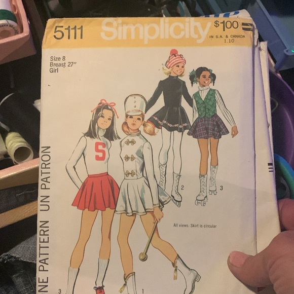 Vintage Sewing Patterns - Picture 3 of 5